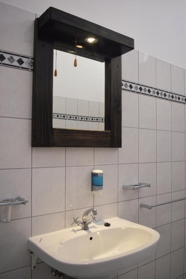 Central Hotel Омаруру Экстерьер фото